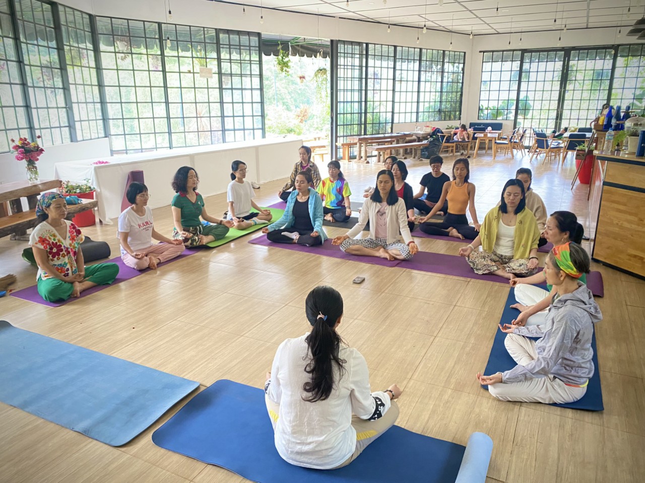 làm thế nào để trở thành hlv yoga