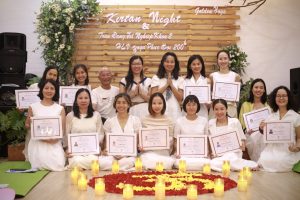 Học huấn luyện viên Yoga online